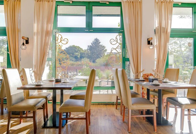 هتل Ambiente Langenhagen Hannover By Tulip Inn