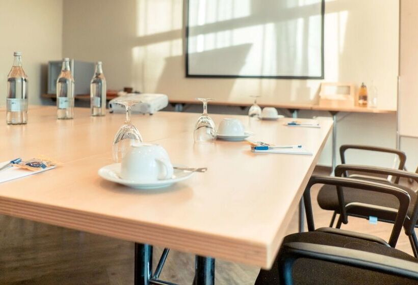 酒店 Ambiente Langenhagen Hannover By Tulip Inn