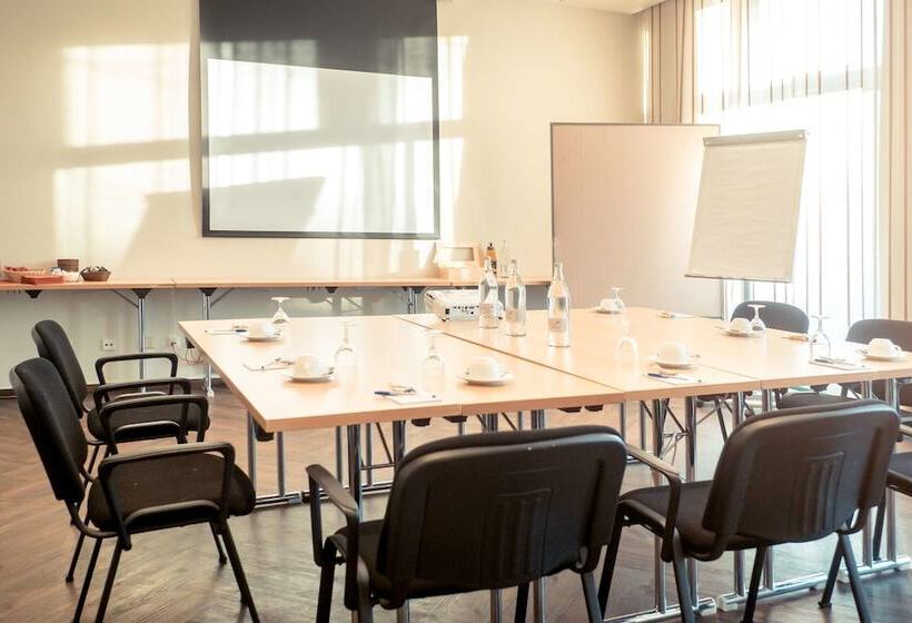 酒店 Ambiente Langenhagen Hannover By Tulip Inn