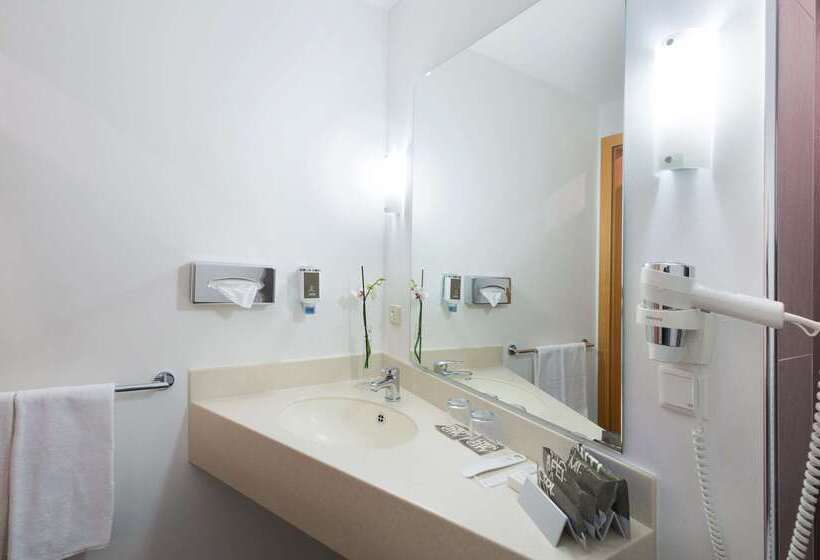 B&B HOTEL Krefeld-Süd