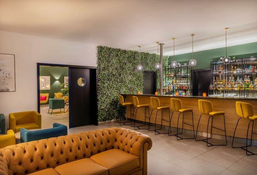 B&B HOTEL Krefeld-Süd