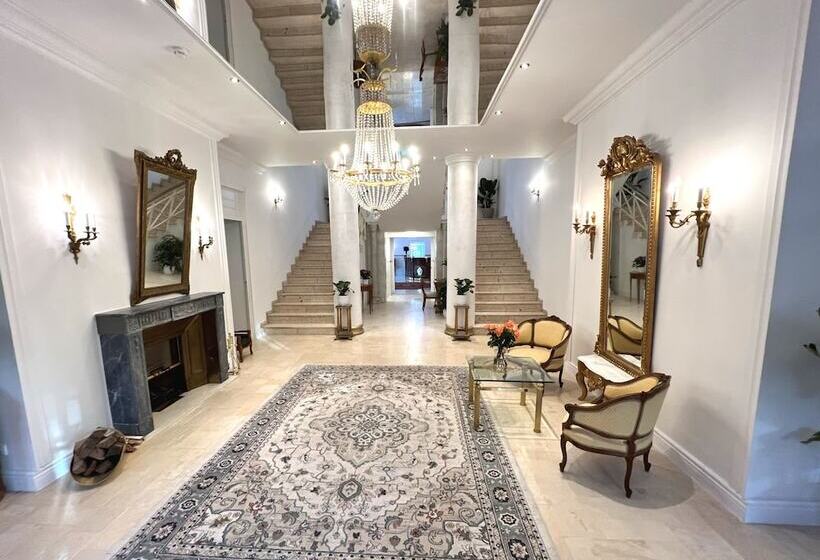 Отель Friedrich Franz Palais