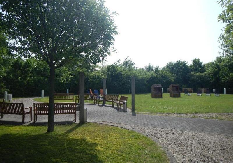 Отель Globana Airport