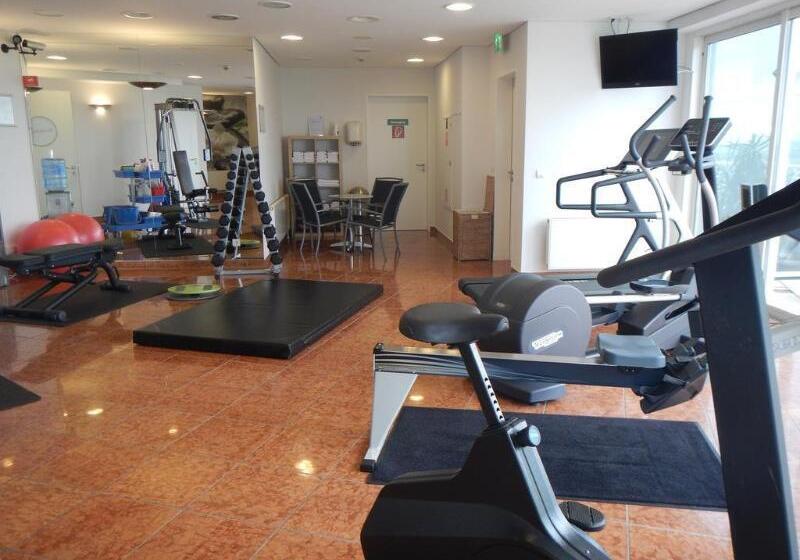 Отель Globana Airport