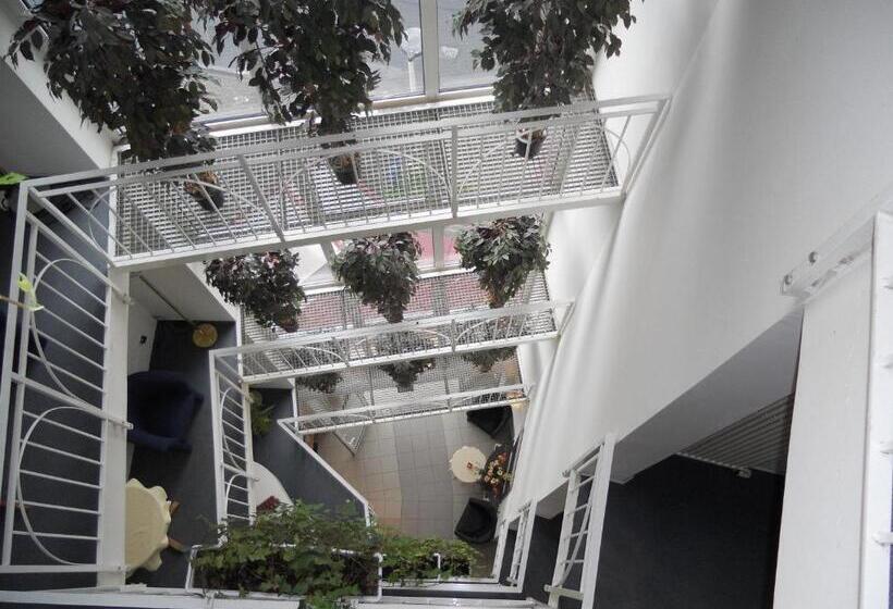 ホテル Kempe Komfort Plus