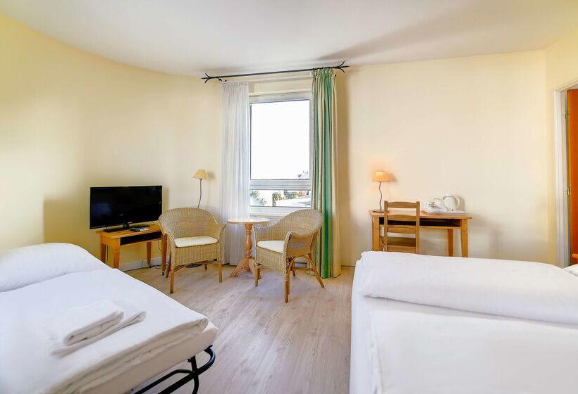 Отель Leipzig City Nord By Campanile