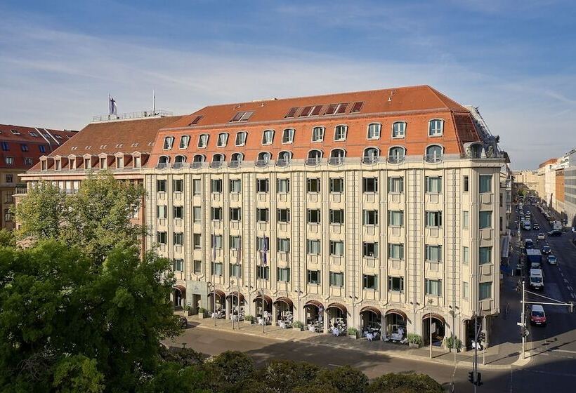 هتل Luc, Autograph Collection