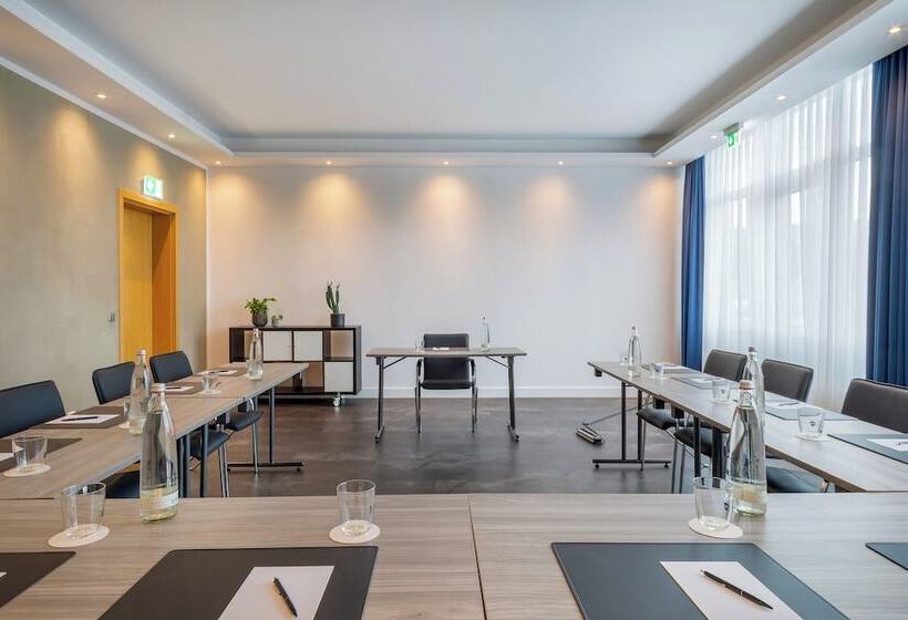 Отель Oberhausen Neue Mitte, Affiliated By Meliá