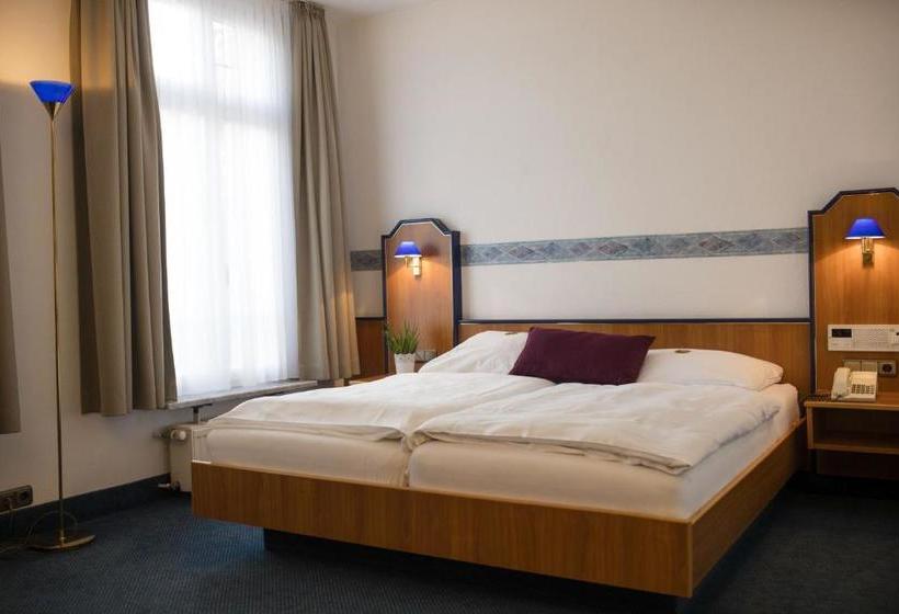 Отель Park Tillmanns