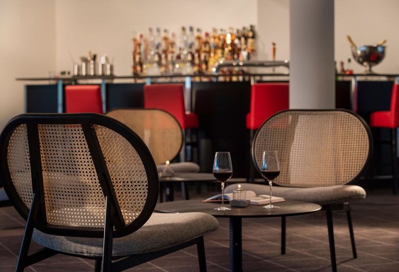 هتل Four Ratingen Dusseldorf Airport