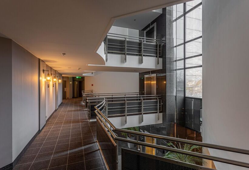 هتل Four Ratingen Dusseldorf Airport