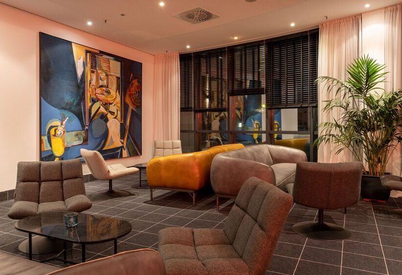 Отель Four Ratingen Dusseldorf Airport