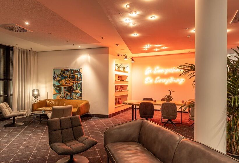 Отель Four Ratingen Dusseldorf Airport