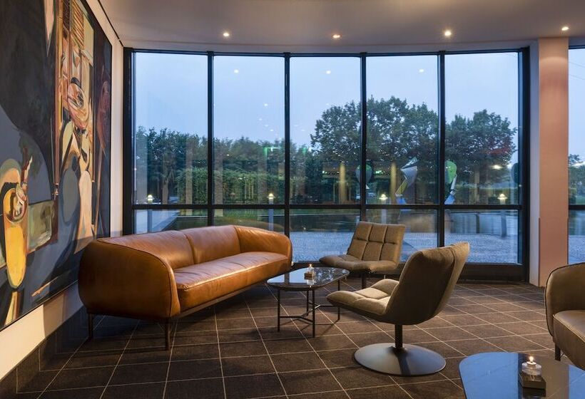 Отель Four Ratingen Dusseldorf Airport