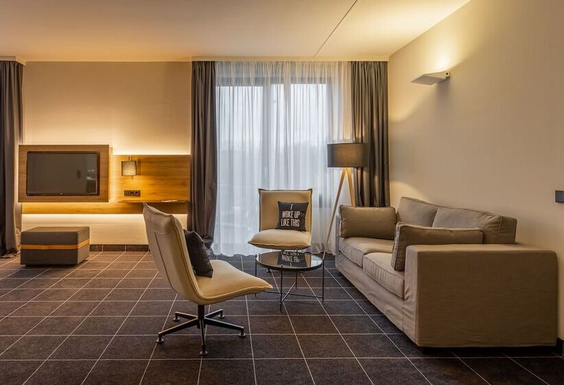 Отель Four Ratingen Dusseldorf Airport