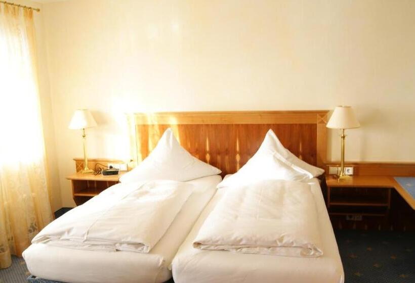 فندق Restaurant Schwedi