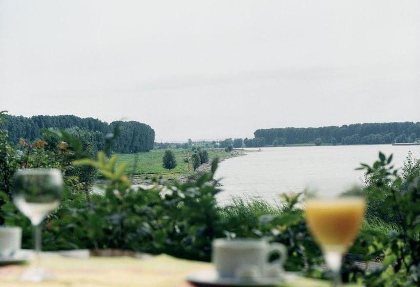 בית מלון כפרי Rheinterrasse Benrath