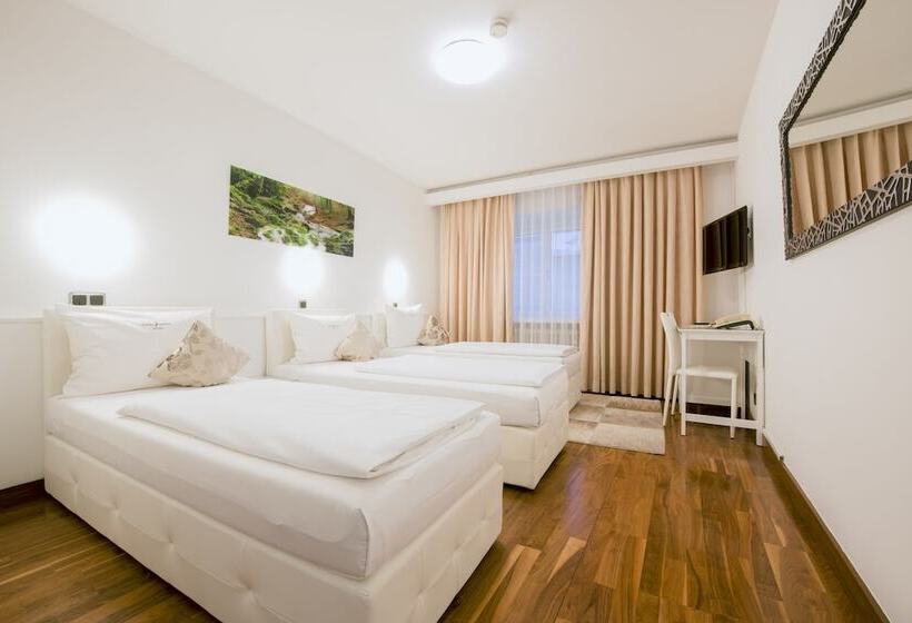 هتل Rivoli Charme