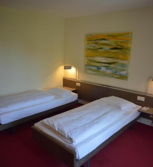 ホテル Schloss Reinach