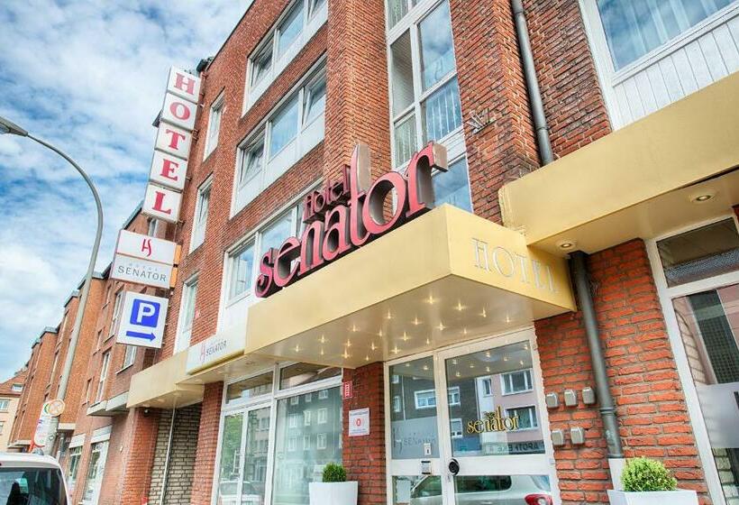 ホテル Senator