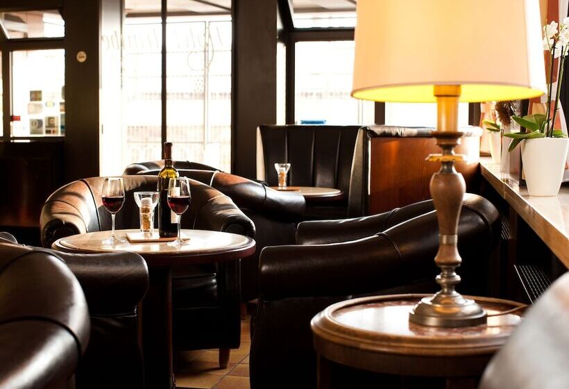 Отель Traube Rüdesheim