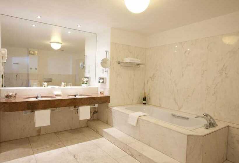 Отель Traube Rüdesheim