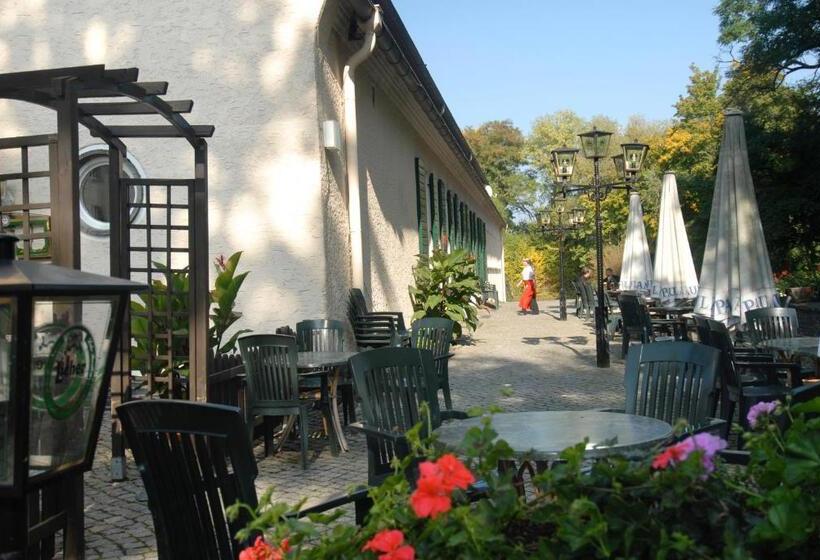 Land  Und Golfhotel Alte Fliegerschule