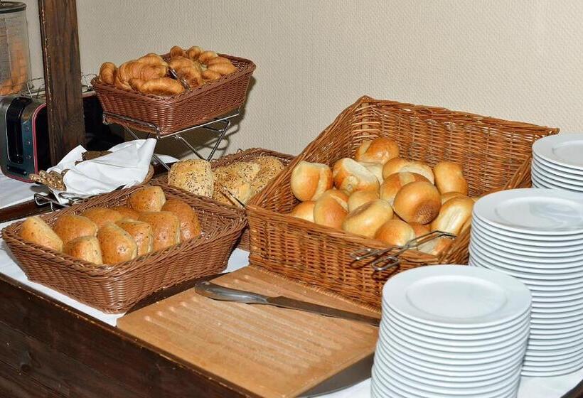 Land  Und Golfhotel Alte Fliegerschule