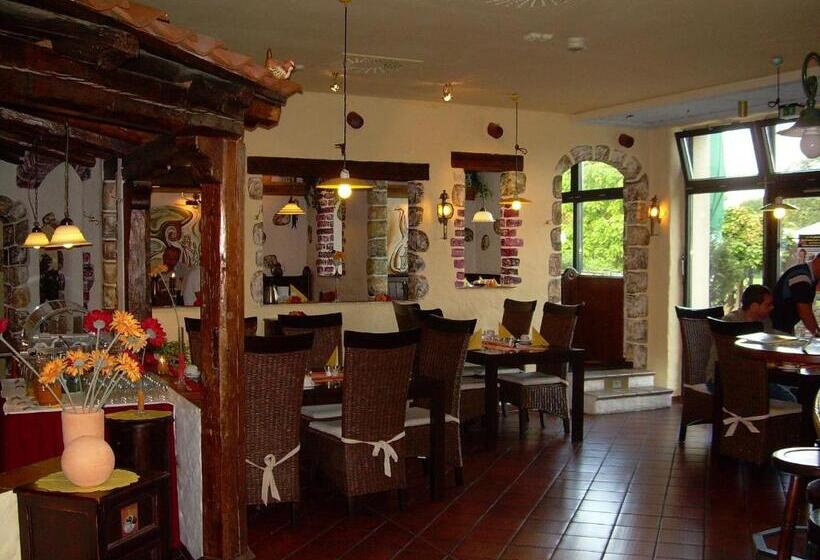 Parkhotel Neubrandenburg