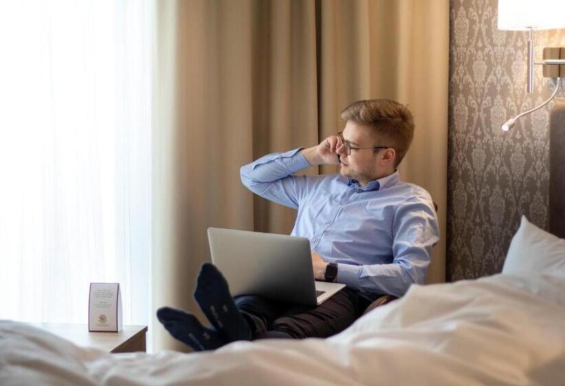 Schloss Breitenfeld Hotel & Tagung