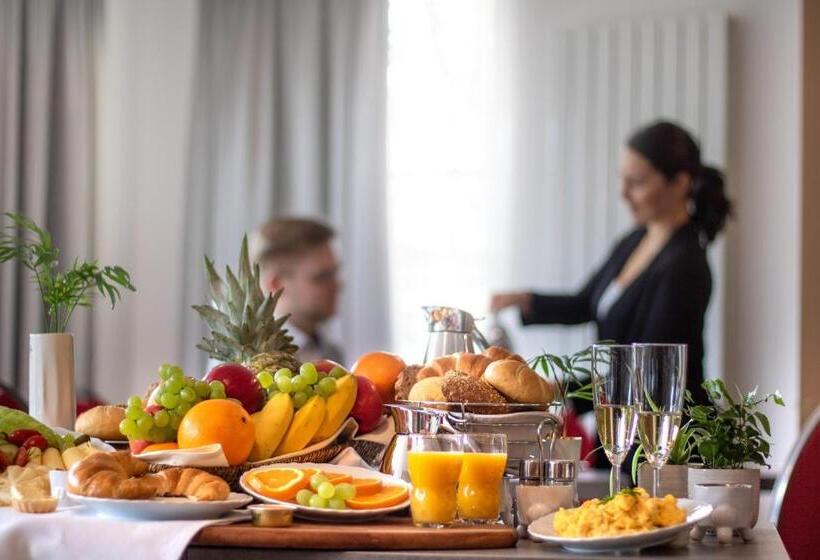 Schloss Breitenfeld Hotel & Tagung