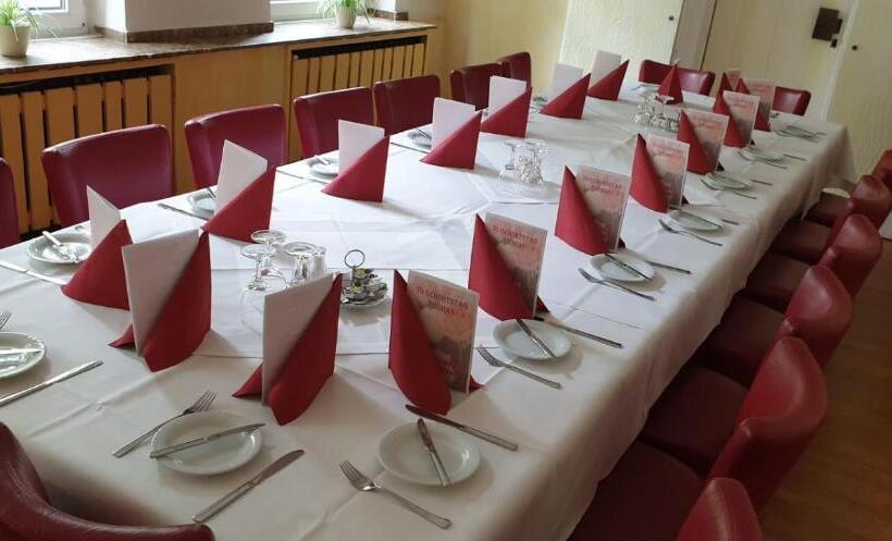 Stadt Gut Hotel Zum Rathaus