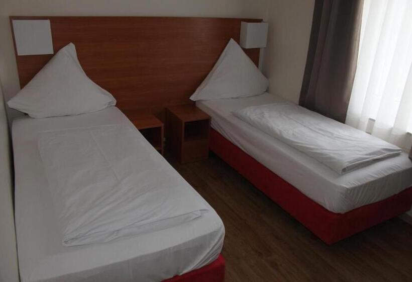 Stadt Gut Hotel Zum Rathaus