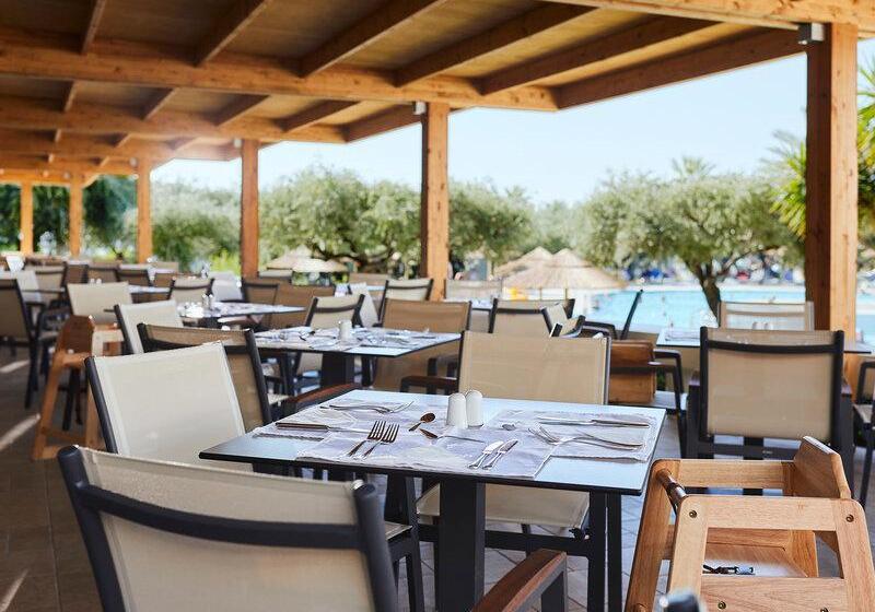 Alex Beach Hotel   Bungalows