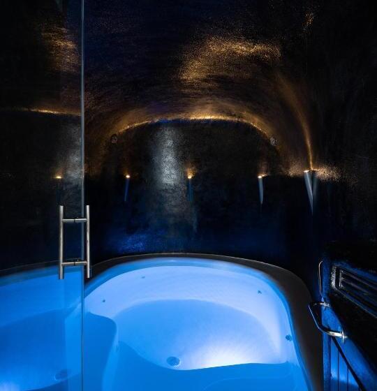 Dana Villas & Infinity Suites