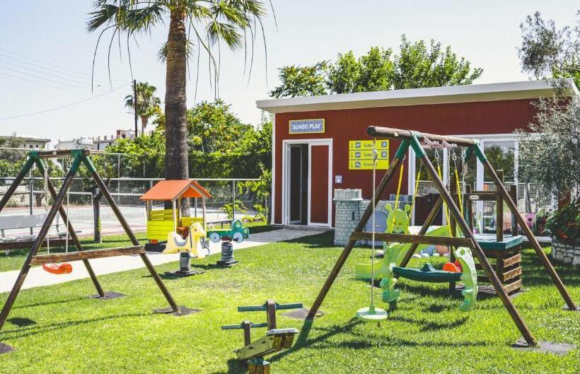 호텔 Althea Village   Family