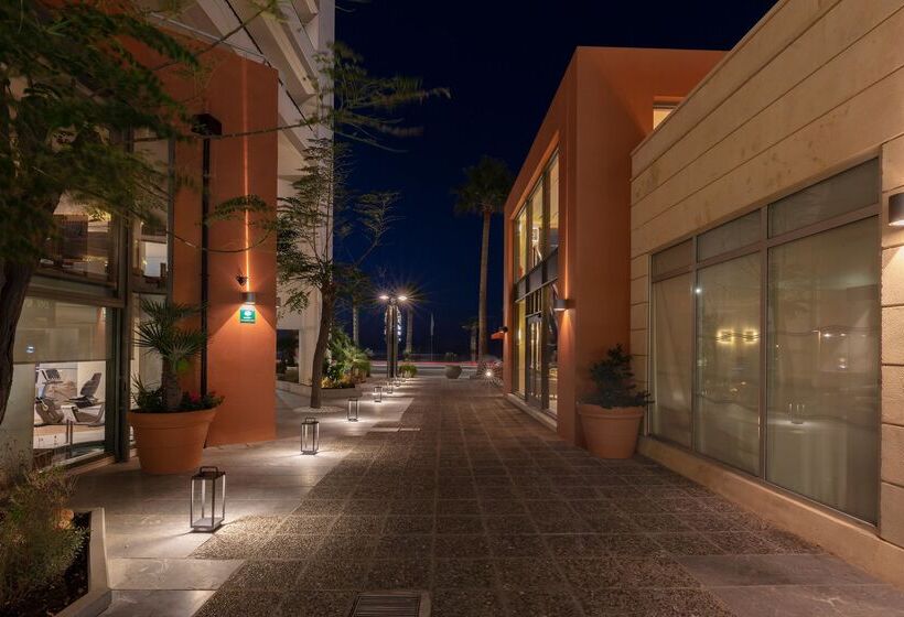 בית מלון כפרי Aquila Porto Rethymno