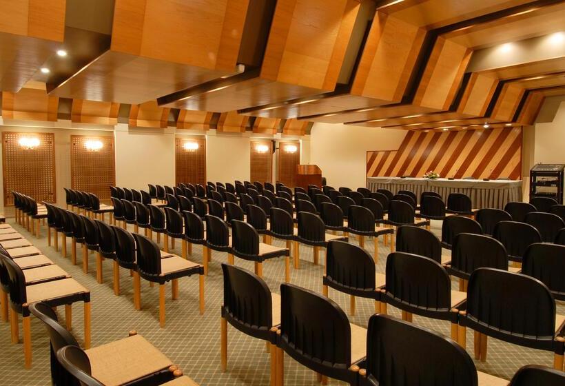 בית מלון כפרי Aquila Porto Rethymno