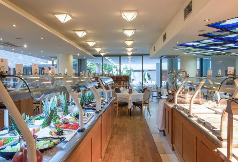 בית מלון כפרי Aquila Porto Rethymno