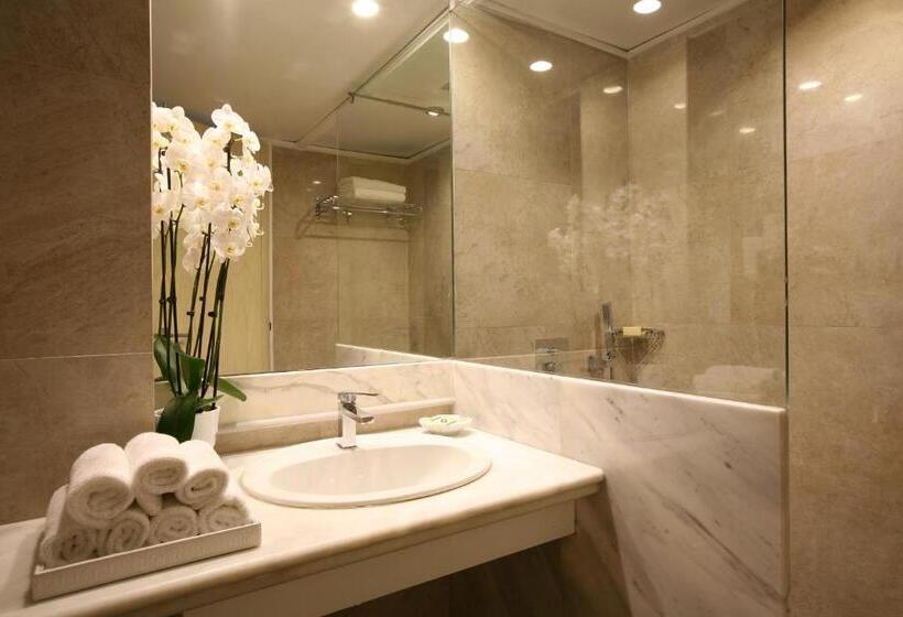 בית מלון כפרי Aquila Porto Rethymno