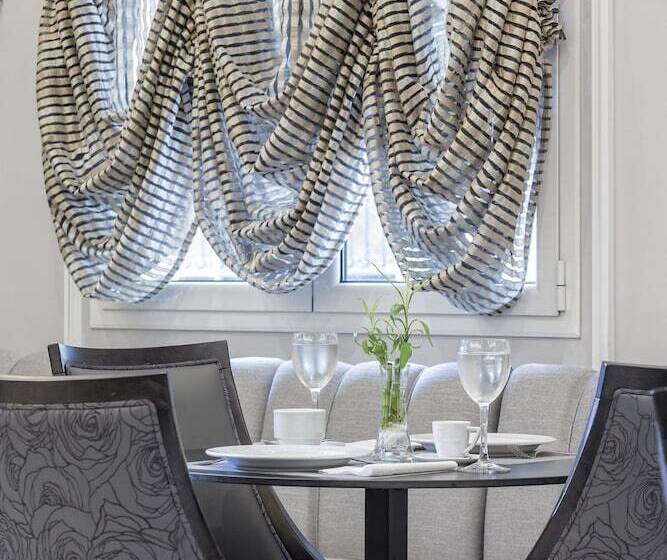 Ava Hotel And Suites