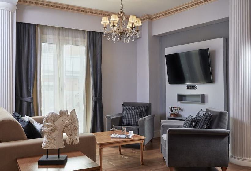 Ava Hotel And Suites