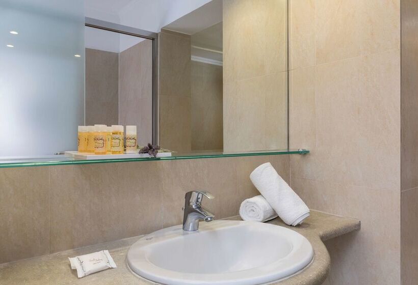 Best Western Plus Hotel Plaza