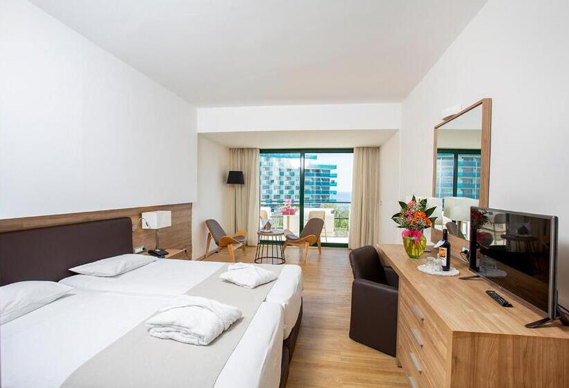 ホテル Calypso Palace