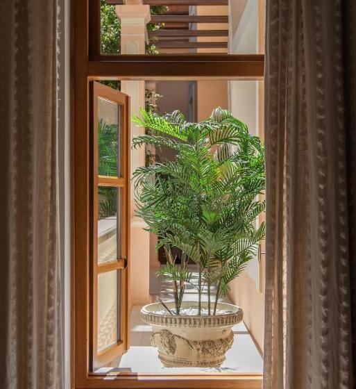 Casa Delfino Hotel & Spa