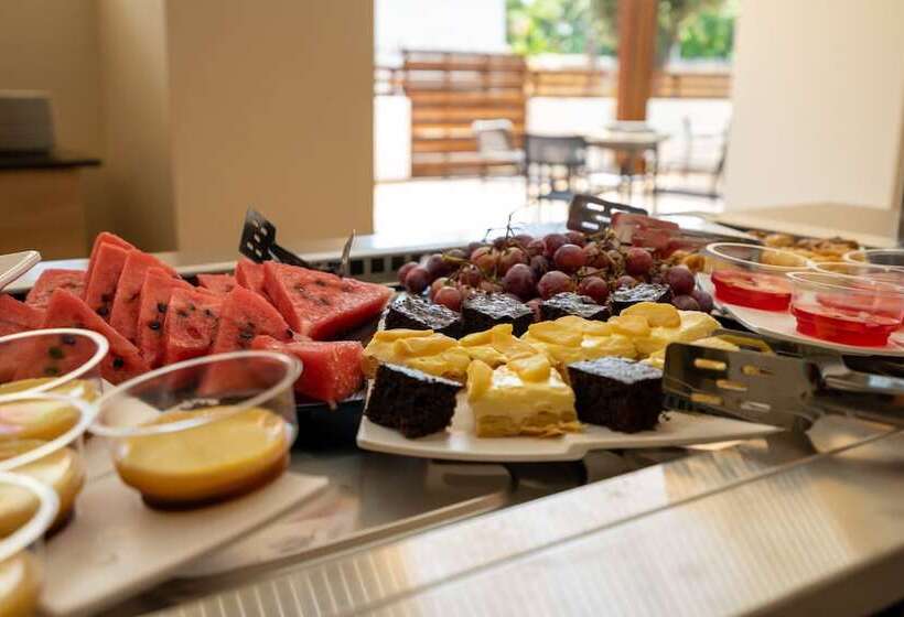 בית מלון כפרי Castellum Suites   All Inclusive