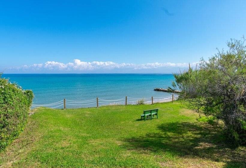 هتل Ibiscus Corfu
