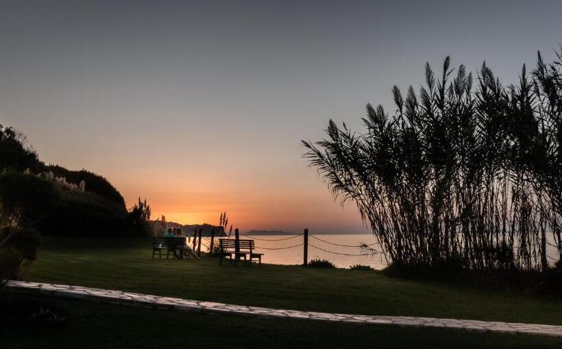 ホテル Ibiscus Corfu