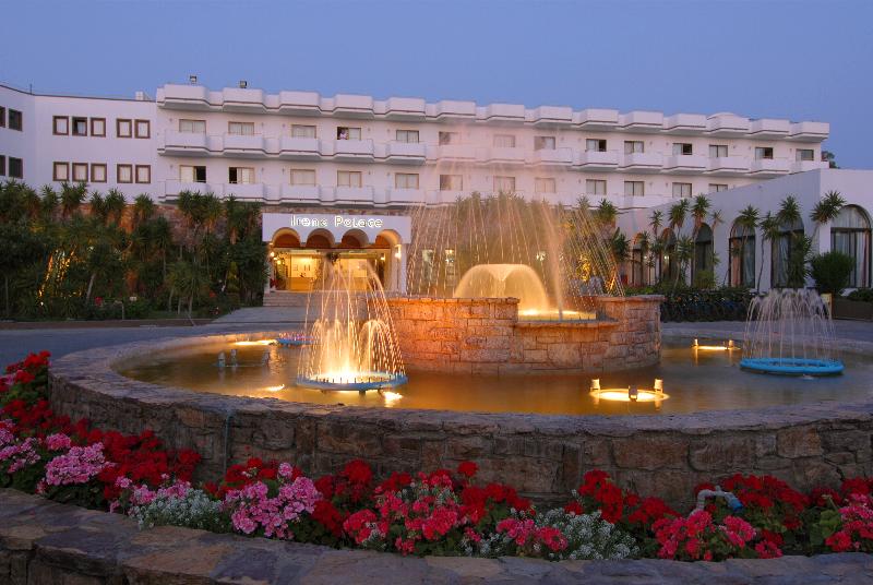 호텔 Irene Palace Beach Resort