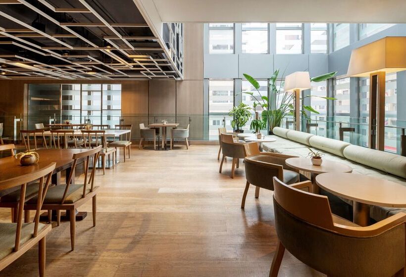 هتل Jen Hong Kong By Shangrila